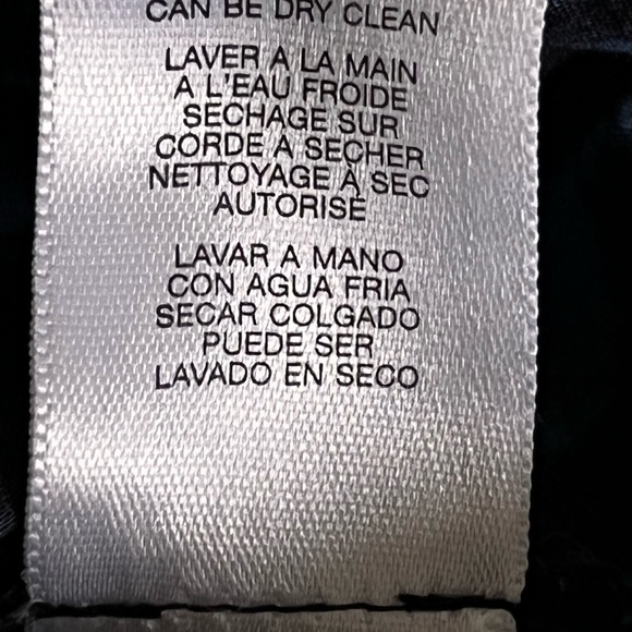 ⭐️Bogo⭐️ 🎈Michael Kors XS  petite studdded v neck top - Picture 8 of 13